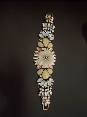 Chloe + Isabel Bella Fiore Floral Crystal Statement Bracelet - Yellow & White